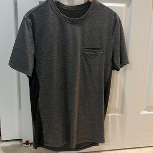 Lululemon t shirt